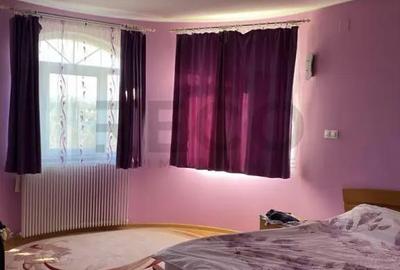 Casă cu 7 camere cu Teren 2547 Mp în Episcopia Bihorului - 4