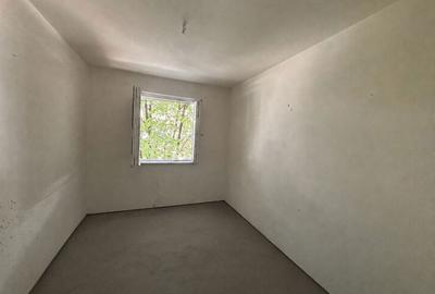 Apartament cu 3 camere semidecomandat în Central - 6