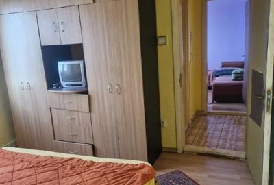 Apartament cu 3 camere decomandat în Micro 5 - 4