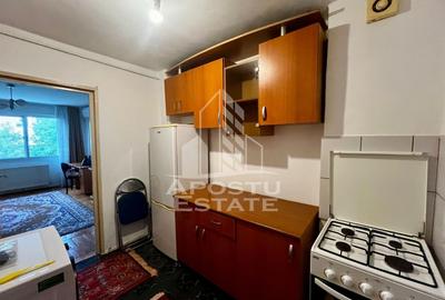 Apartament o camera, etaj 4, bloc anvelopat, Complexul Studentesc - 5