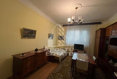 Casa cu 3 camere, curte comuna, posibilitate mansardare, zona Crisan - 2