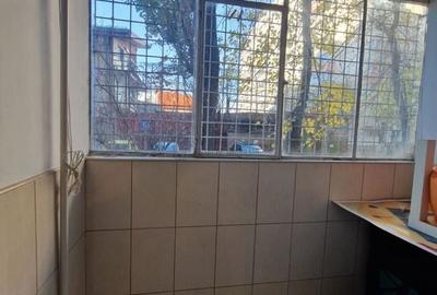 Garsonieră_28 mp_bucatarie inchisa_balcon_metrou Iancului - 8