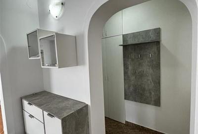 APARTAMENT -2 CAMERE, ZONA CENTRALA, ETAJ 1 - 6