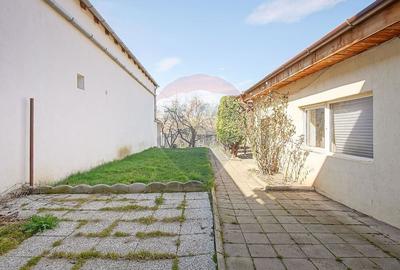 Casă cu 7 camere cu Teren 450 Mp în Central - 5