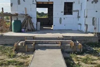 Casă cu Teren 402 Mp în Central - 3