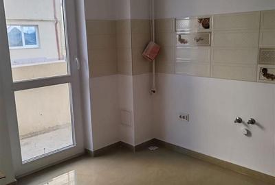 Apartament cu 3 camere semidecomandat în Miroslava - 5