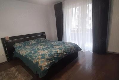 Apartament cu 2 camere decomandat în Tractorul - 8