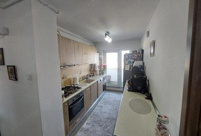 Apartament cu 3 camere decomandat în 7 Noiembrie - 1