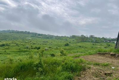 Teren de 5100 mp, în Aroneanu - 5