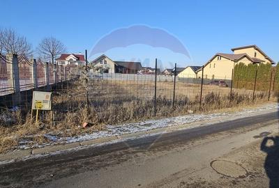 Teren intravilan de 750 mp, în Exterior Est - 2