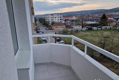 Apartament cu 2 camere decomandat în Central - 3