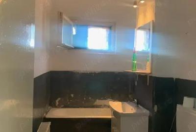 Vand apartament , 2 camere , semidecomandat , Micro 5 , Cornet - 3