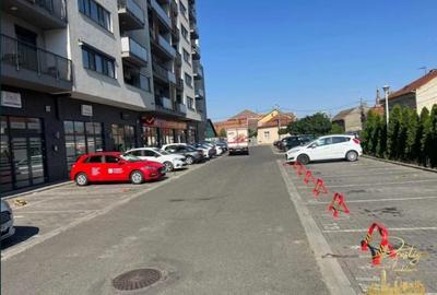 Spațiu comercial, de 60 mp, în Central - 13