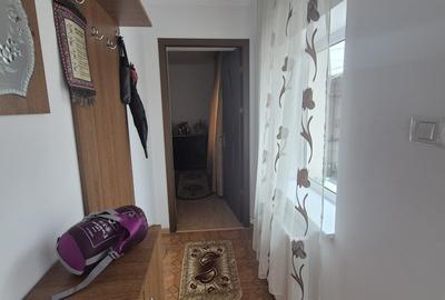 Casă cu 4 camere cu Canalizare în Central - 9