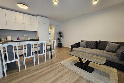 Apartament cu 3 camere decomandat, mobilat în Tractorul - 21