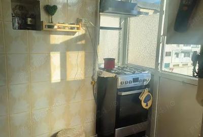 Apartament 4 camere in Curtea de Arges zona Confectii - 4