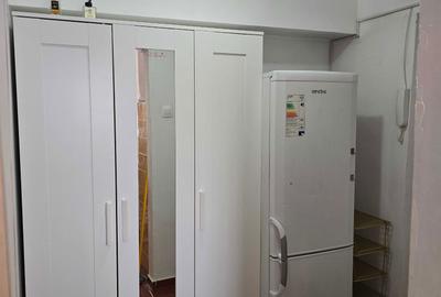 Garsonieră decomandată în Domenii - 2