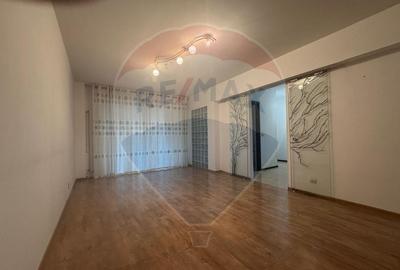 Apartament cu 3 camere de vanzare Drumul Taberei aproape de metrou - 2