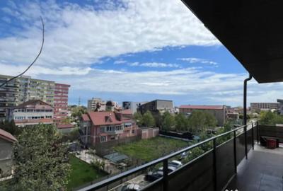 Apartament cu 3 camere semidecomandat în Energia - 2