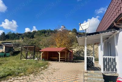 Casă cu 3 camere în Central - 8