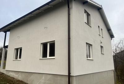 Casă cu 4 camere în Bejan - 6