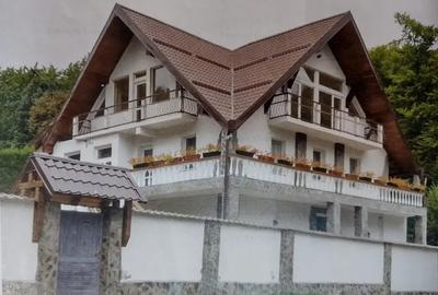 Casă cu 6 camere în Central - 18