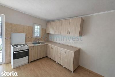 Casă cu 5 camere cu Teren 3316 Mp în Oșorhei - 2