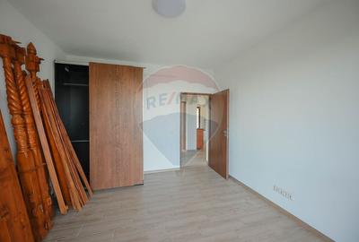 De vanzare Casa noua  cu 4 camere, teren 1190 mp  Cartier Podgoria - 11