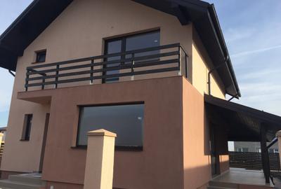 Casă individuală cu 4 camere cu Teren 600 Mp în Berceni