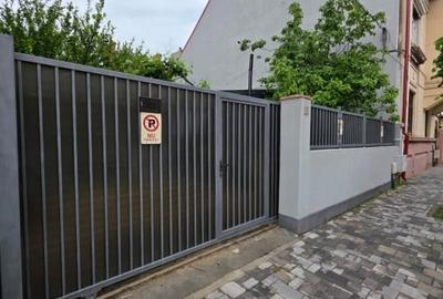 Casă individuală cu 4 camere cu Teren 295 Mp în Iancului - 1