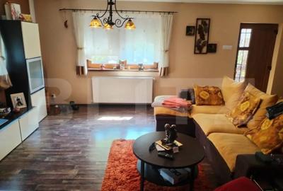 Casă cu 4 camere cu Teren 1241 Mp în Amați - 16