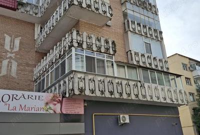 Apartament cu 2 camere decomandat în Central - 1