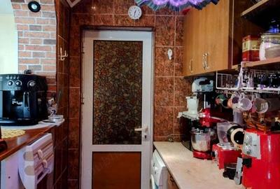 Apartament cu 4 camere semidecomandat în Cet - 4