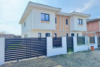 Duplex cu 4 camere cu Canalizare în Moșnița Nouă - 2