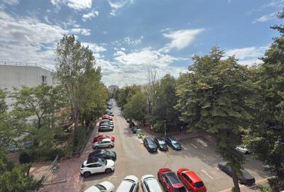 Apartament 3 camere, posibilitate centrala, bloc de 4 etaje, Aleea Giurgeni 6 - 9