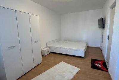 Garsoniera de Inchiriat  Zona Centrala - etaj 3/4 - 35 mp - 14