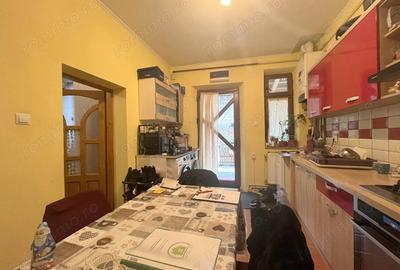 Apartament cu 3 camere, curte comuna, zona Mehala - 18