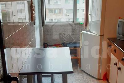 Garsonieră în Micro 20 - 4