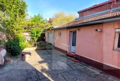 Casă cu 3 camere semidecomandat cu Teren 310 Mp în Micălaca - 2