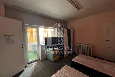 Apartament cu 5 camere nedecomandat, mobilat în Lunei - 4