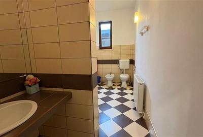 Apartament cu 3 camere decomandat în Centrul Istoric - 10