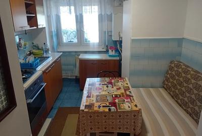 Apartament cu 3 camere decomandat în 1 Mai - 4