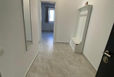DE INCHIRIAT! Apartament 2 camere decomandat 60 mp , Sector 4 - 26