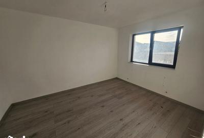 Casă cu 3 camere cu Teren 379 Mp în Central - 3