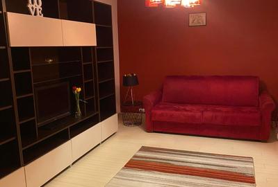 Apartament cu 2 camere decomandat în 1 Mai