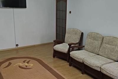 Apartament cu 2 camere decomandat în Zăvoi - 8