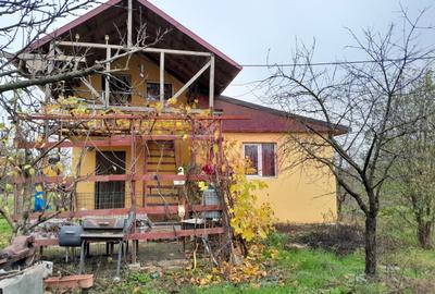 Casă individuală cu 3 camere cu Canalizare în Bărcănești - 3