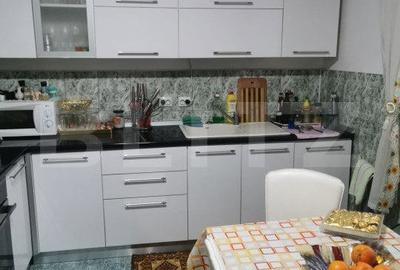 Casă cu 2 camere cu Teren 6500 Mp în Central - 11