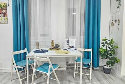 Garsonieră decomandată, mobilată în Universitate