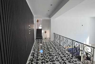 Casă individuală cu 7 camere cu Garaj în Tunari - 8